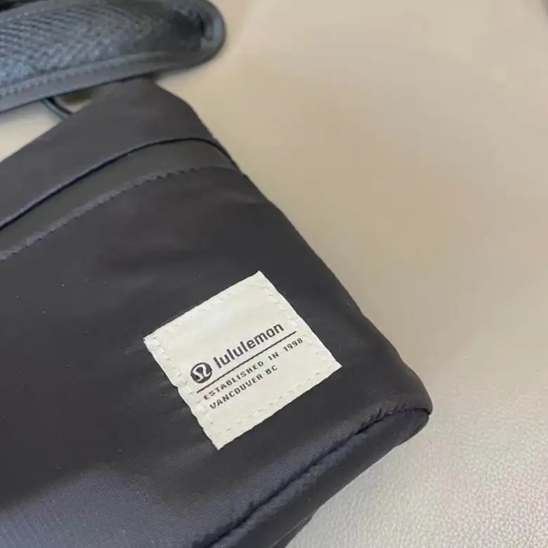 Lululemon LU9AS5S 26x7.5x18cm 2C    (8)